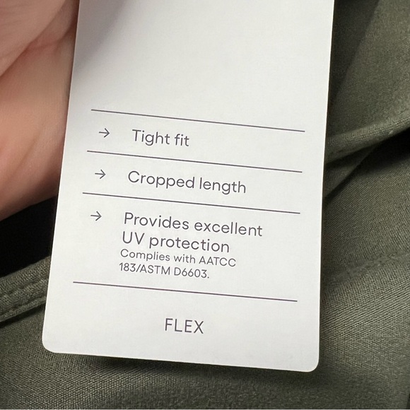 •new• ALL IN MOTION Flex Shirred Top - Picture 6 of 7